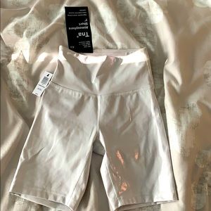 TNA Ice Grey Atmosphere 7” High Rise Biker Shorts